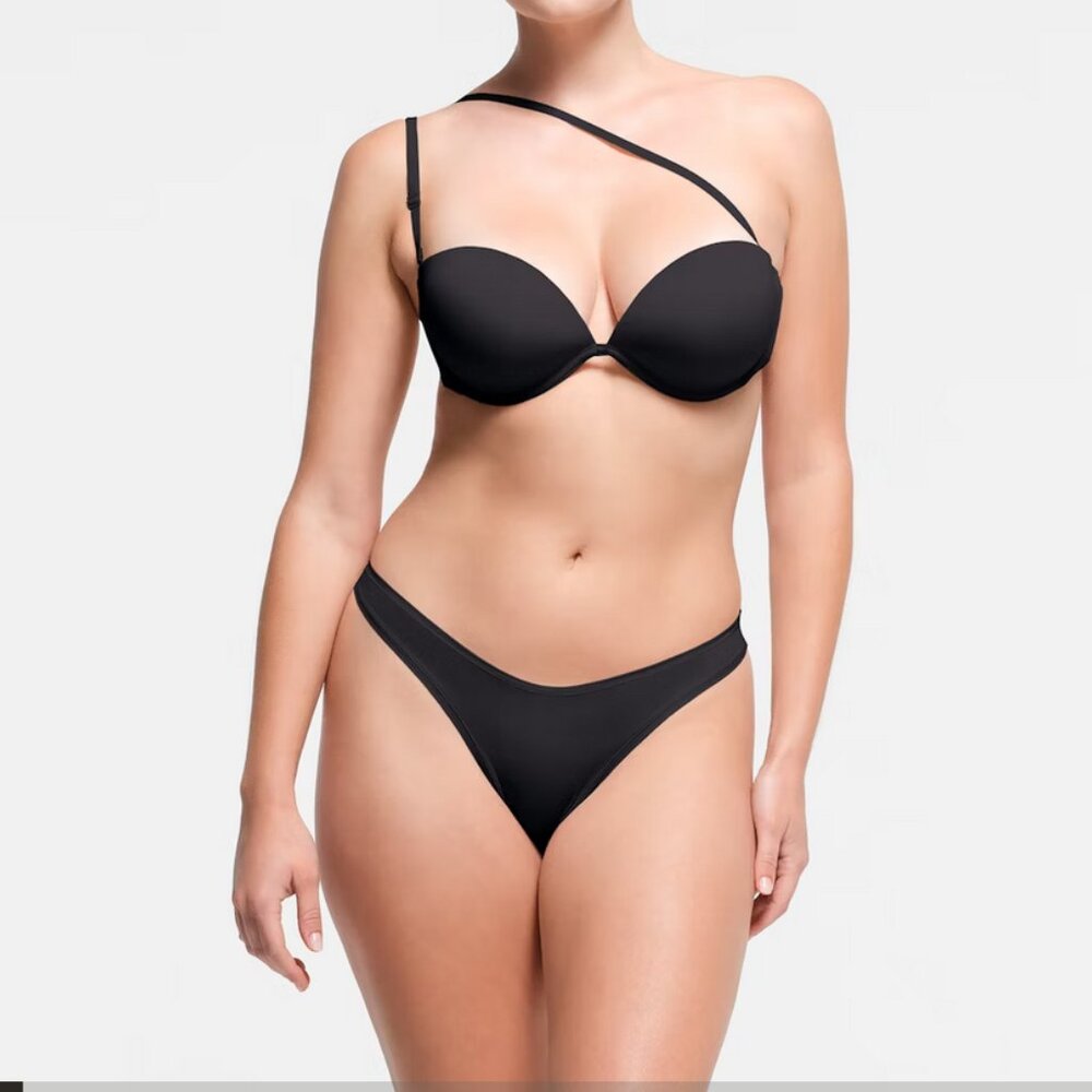 SKIMS MULTI-WAY BRA UNDERWIRE BRA Size 36B